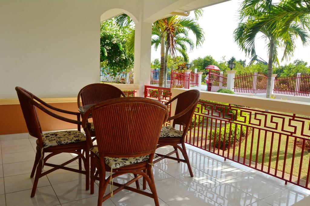 Olivia Resort Serviced Apartments And Bungalows Panglao Bagian luar foto