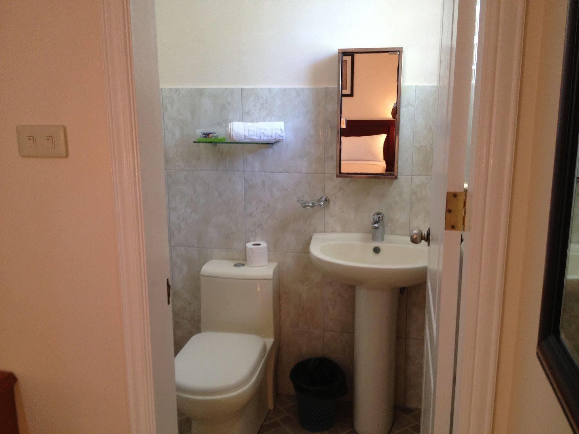 Olivia Resort Serviced Apartments And Bungalows Panglao Bagian luar foto