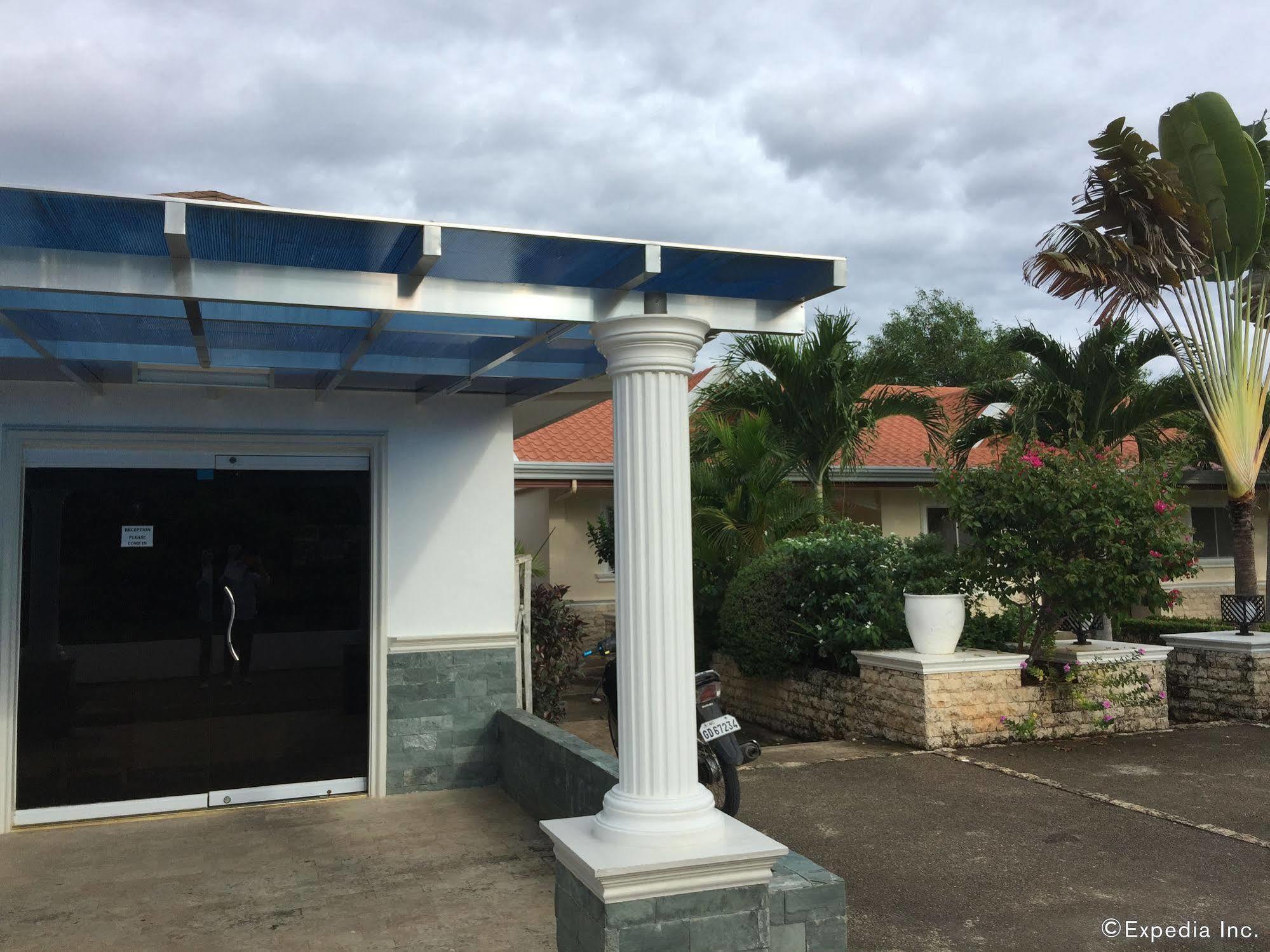 Olivia Resort Serviced Apartments And Bungalows Panglao Bagian luar foto