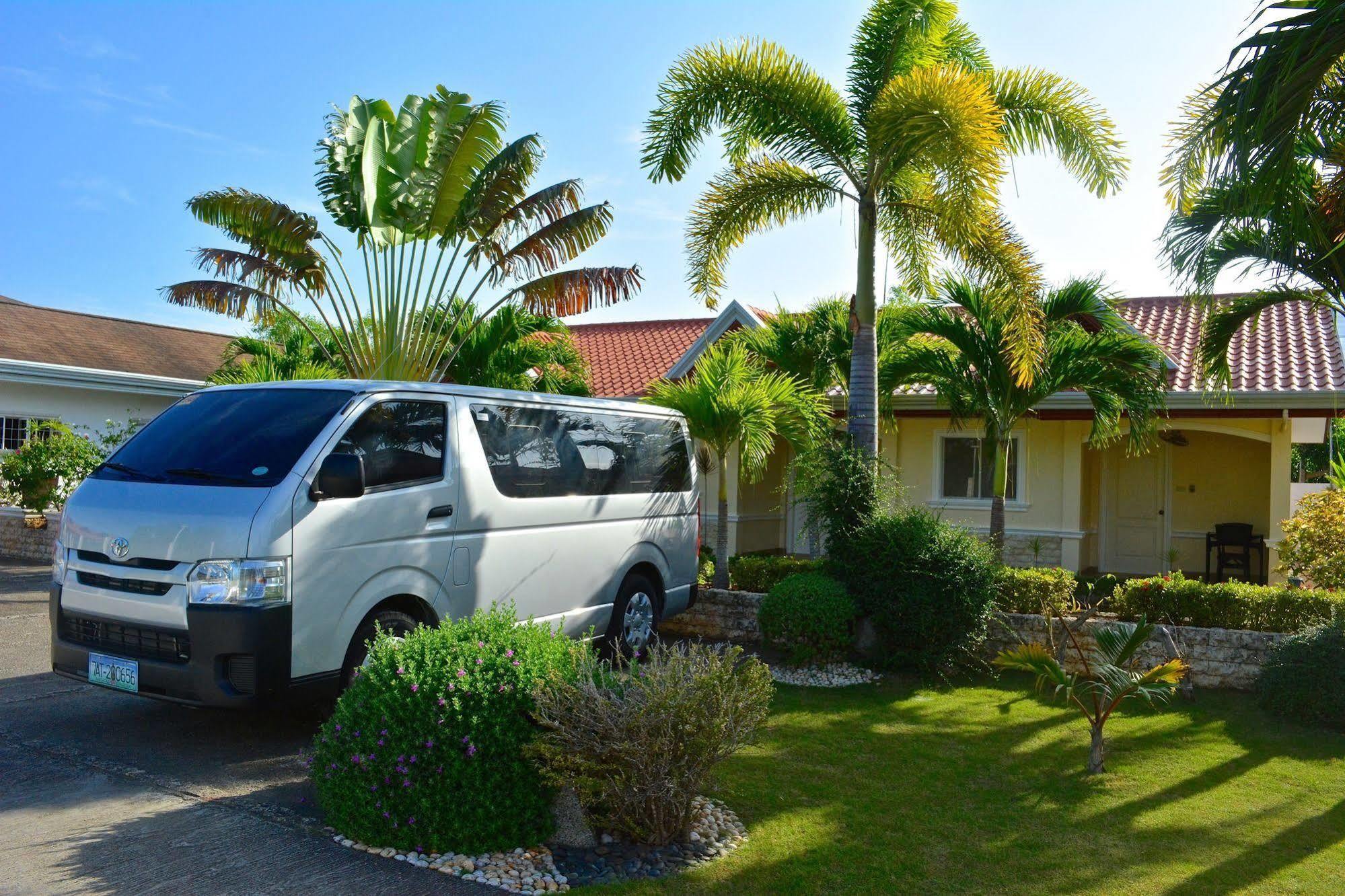 Olivia Resort Serviced Apartments And Bungalows Panglao Bagian luar foto