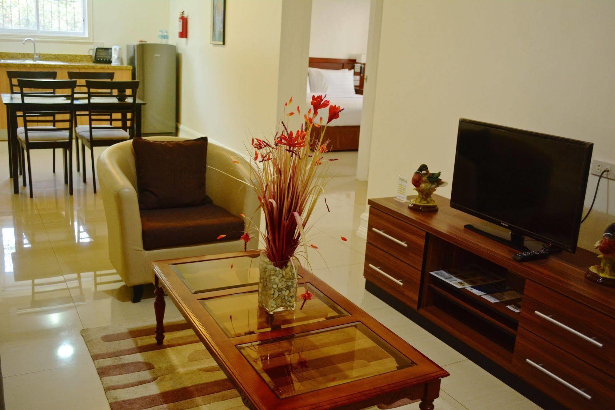 Olivia Resort Serviced Apartments And Bungalows Panglao Bagian luar foto
