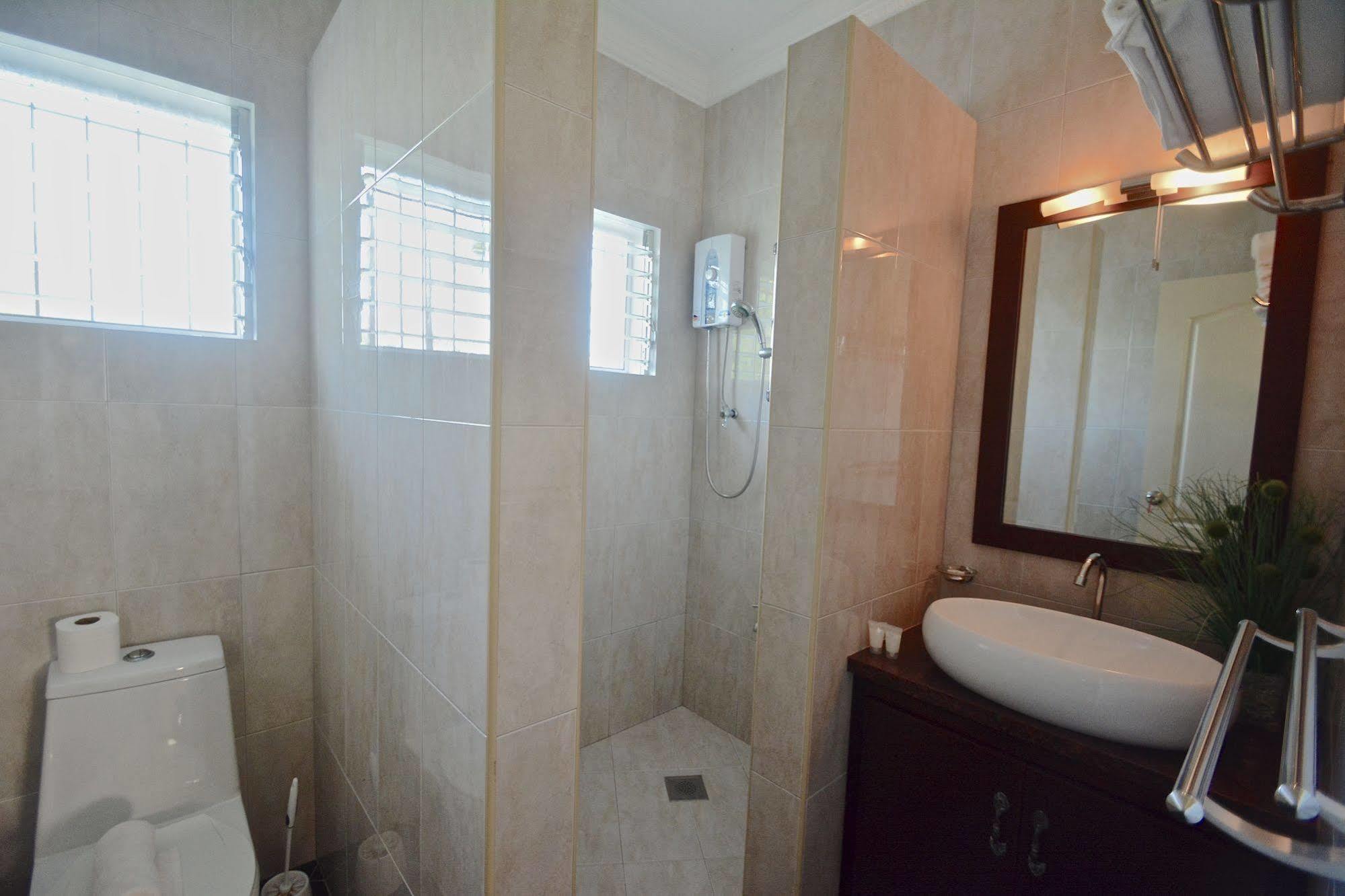 Olivia Resort Serviced Apartments And Bungalows Panglao Bagian luar foto